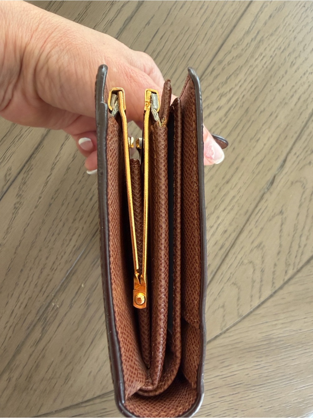 Brown Fashion Wallet - Picture 10 of 10
